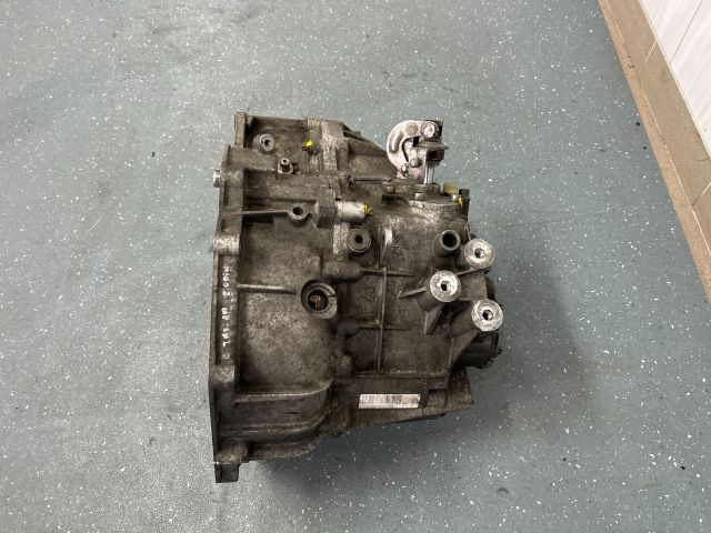 bontott OPEL ZAFIRA A Váltó (Mechanikus)