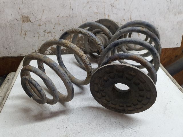 bontott OPEL ZAFIRA A Hátsó Rugó Pár