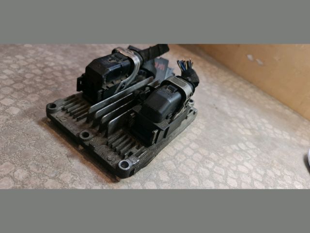 bontott OPEL ZAFIRA A Motorvezérlő