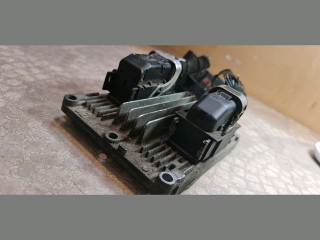 bontott OPEL ZAFIRA A Motorvezérlő