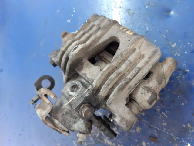 bontott OPEL ZAFIRA A Bal hátsó Féknyereg Munkahengerrel