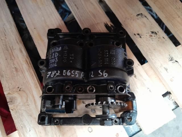 bontott OPEL ZAFIRA A Olajszivattyú