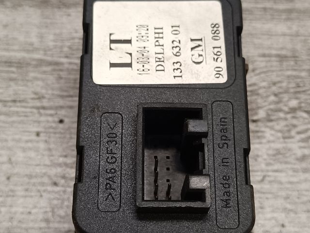 bontott OPEL ZAFIRA A Ablakemelő Kapcsoló Négyes / Kettes