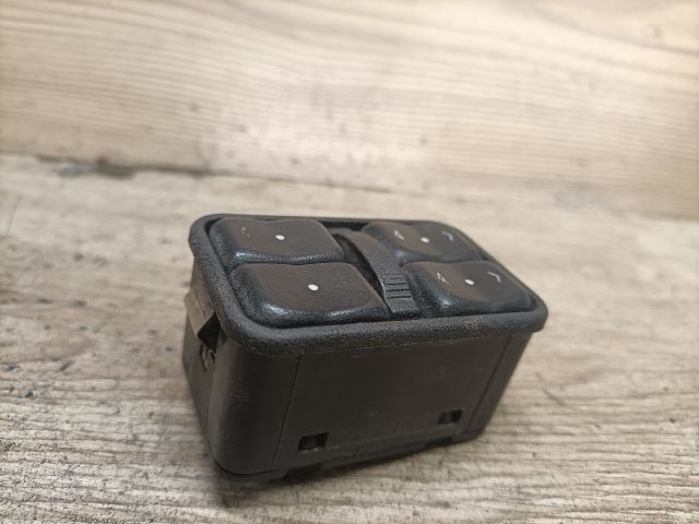 bontott OPEL ZAFIRA A Ablakemelő Kapcsoló Négyes / Kettes