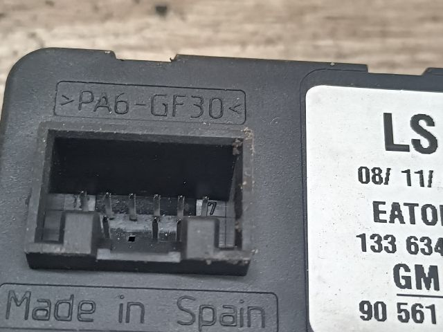 bontott OPEL ZAFIRA A Ablakemelő Kapcsoló Négyes / Kettes