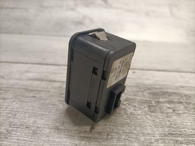 bontott OPEL ZAFIRA A Ablakemelő Kapcsoló Négyes / Kettes