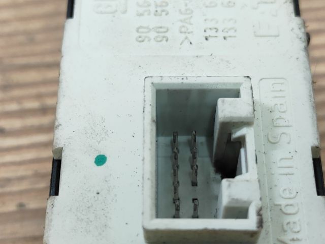 bontott OPEL ZAFIRA A Ablakemelő Kapcsoló Négyes / Kettes