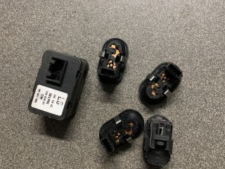 bontott OPEL ZAFIRA A Ablakemelő Kapcsoló Szett