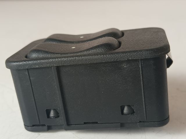 bontott OPEL ZAFIRA A Bal első Ablakemelő Kapcsoló