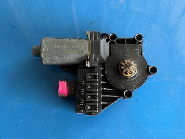 bontott OPEL ZAFIRA A Bal első Ablakemelő Motor