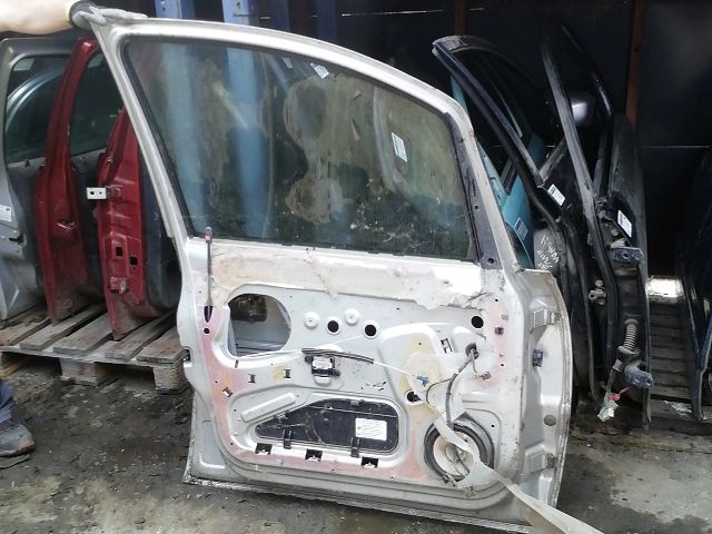 bontott OPEL ZAFIRA A Bal első Ajtó (Részeivel)