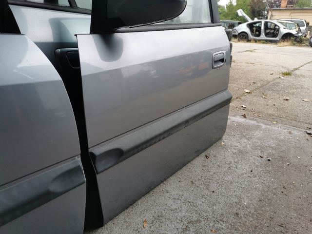 bontott OPEL ZAFIRA A Bal első Ajtó (Részeivel)