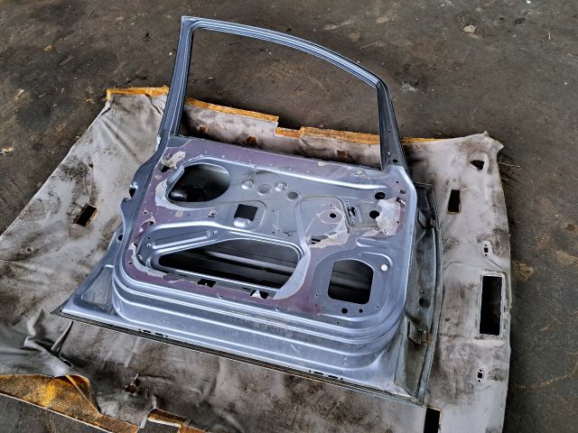 bontott OPEL ZAFIRA A Bal első Ajtó (Üres lemez)