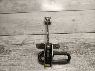 bontott OPEL ZAFIRA A Bal első Ajtóhatároló