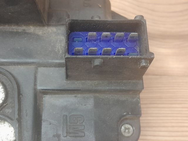 bontott OPEL ZAFIRA A Bal első Ajtózár