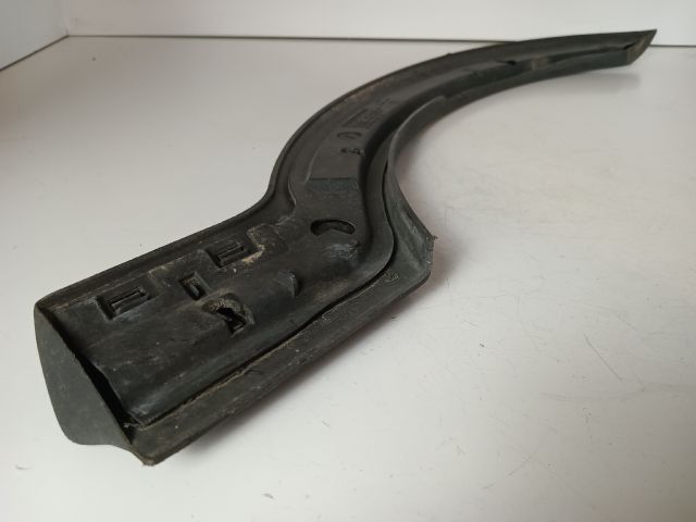 bontott OPEL ZAFIRA A Bal első Sárvédő Szélesítő