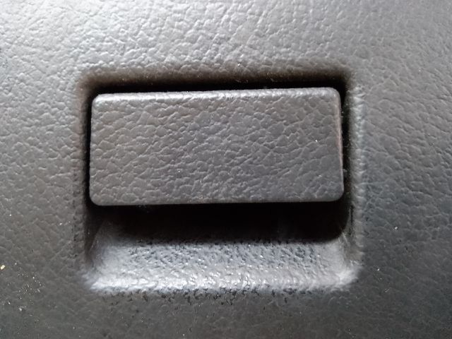 bontott OPEL ZAFIRA A Bal első Tároló Rekesz