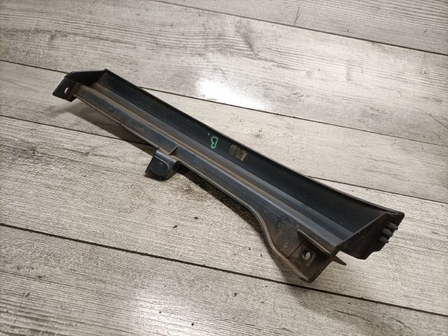 bontott OPEL ZAFIRA A Bal Fényszóró Bajusz Díszléc