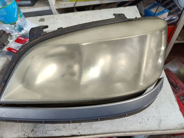 bontott OPEL ZAFIRA A Bal Fényszóró