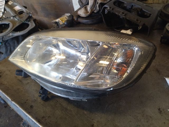 bontott OPEL ZAFIRA A Bal Fényszóró