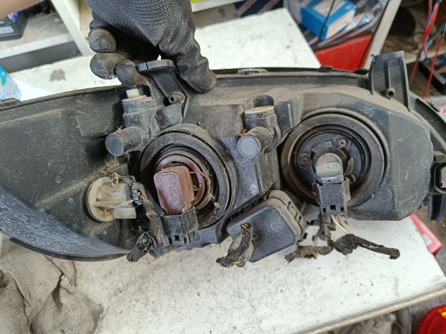 bontott OPEL ZAFIRA A Bal Fényszóró