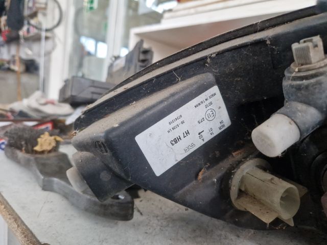 bontott OPEL ZAFIRA A Bal Fényszóró