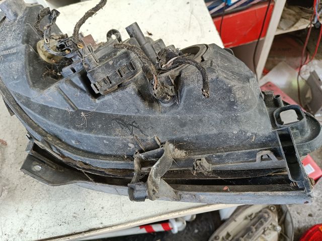 bontott OPEL ZAFIRA A Bal Fényszóró