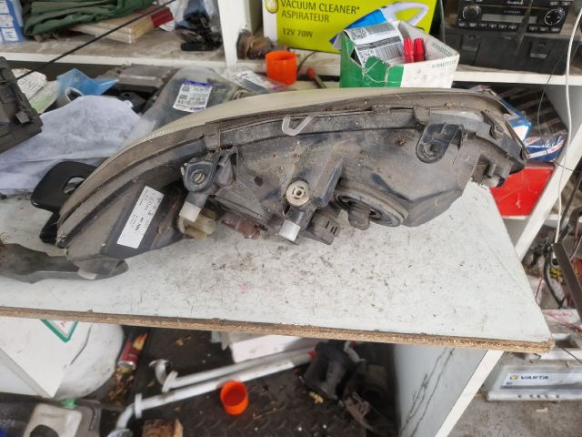 bontott OPEL ZAFIRA A Bal Fényszóró