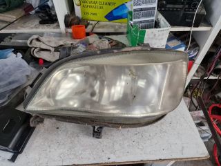 bontott OPEL ZAFIRA A Bal Fényszóró