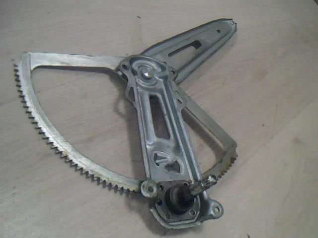 bontott OPEL ZAFIRA A Bal hátsó Ablakemelő Szerkezet (Mechanikus)