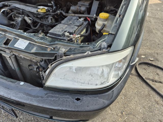 bontott OPEL ZAFIRA A Bal hátsó Ajtó (Részeivel)