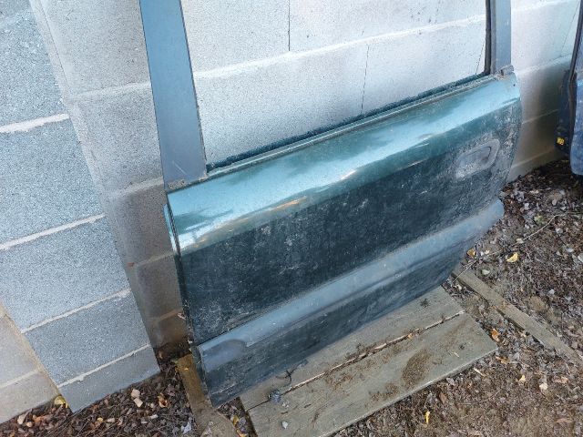 bontott OPEL ZAFIRA A Bal hátsó Ajtó (Üres lemez)