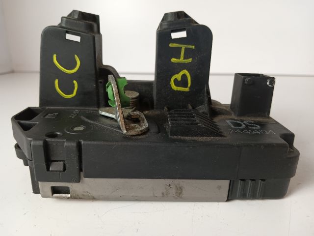 bontott OPEL ZAFIRA A Bal hátsó Ajtózár