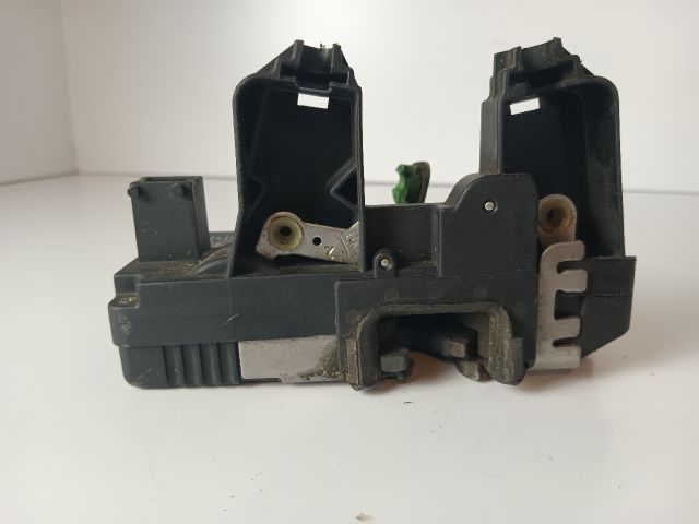 bontott OPEL ZAFIRA A Bal hátsó Ajtózár