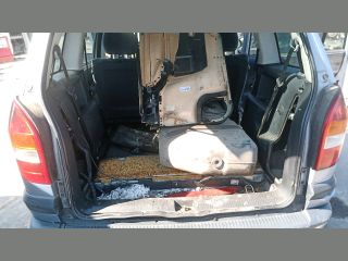 bontott OPEL ZAFIRA A Bal hátsó Fejtámla