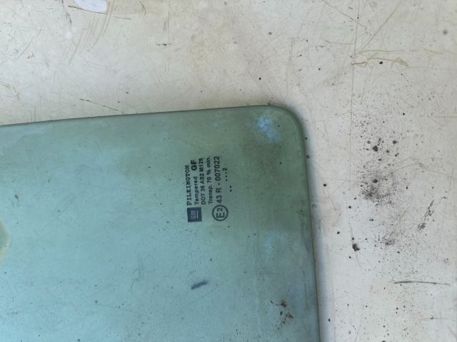 bontott OPEL ZAFIRA A Bal hátsó Fixüveg (Ajtóban)