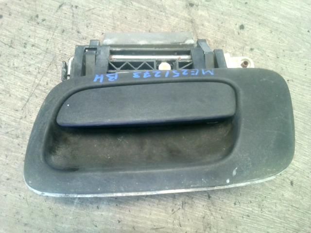 bontott OPEL ZAFIRA A Bal hátsó Külső Kilincs