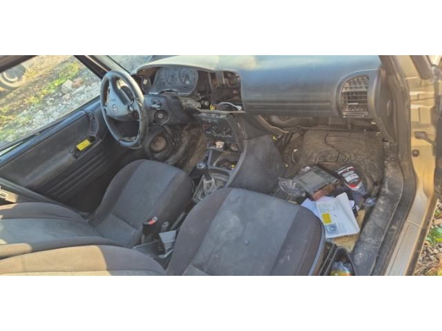 bontott OPEL ZAFIRA A Bal Hátsó Lámpa Foglalat