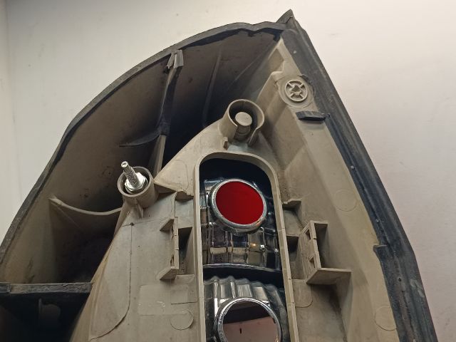 bontott OPEL ZAFIRA A Bal Hátsó Lámpa