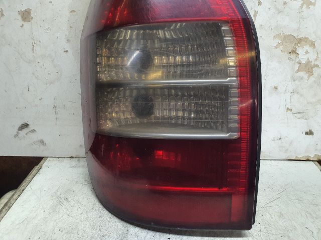 bontott OPEL ZAFIRA A Bal Hátsó Lámpa