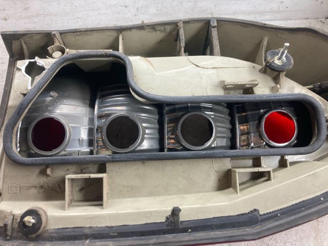 bontott OPEL ZAFIRA A Bal Hátsó Lámpa