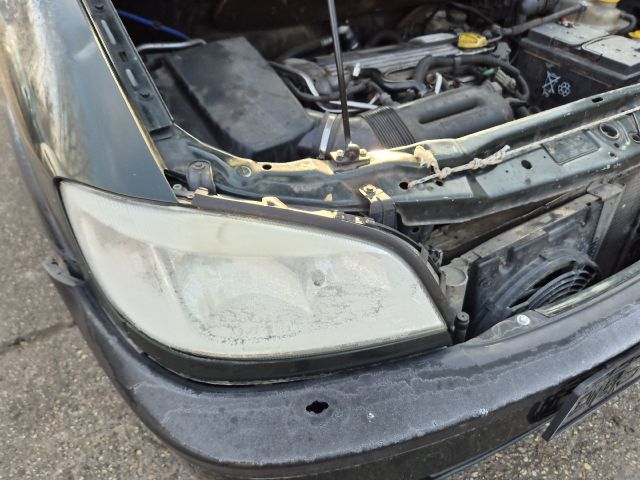 bontott OPEL ZAFIRA A Bal Hátsó Lámpa