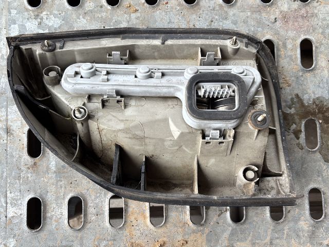 bontott OPEL ZAFIRA A Bal Hátsó Lámpa