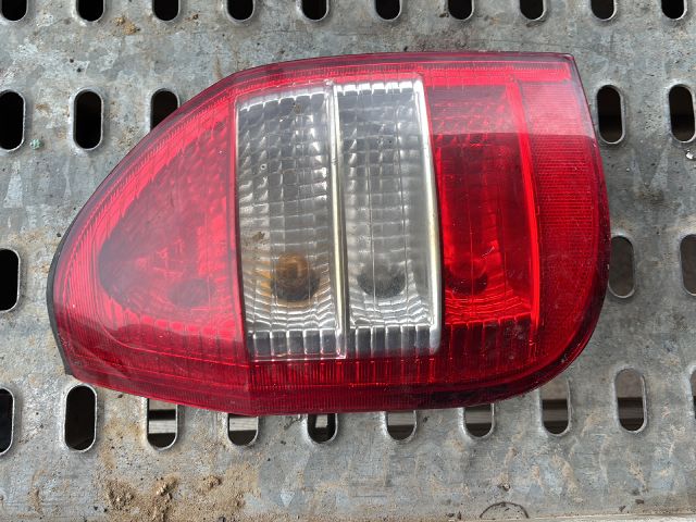 bontott OPEL ZAFIRA A Bal Hátsó Lámpa