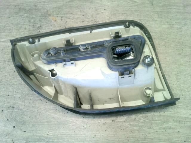 bontott OPEL ZAFIRA A Bal Hátsó Lámpa