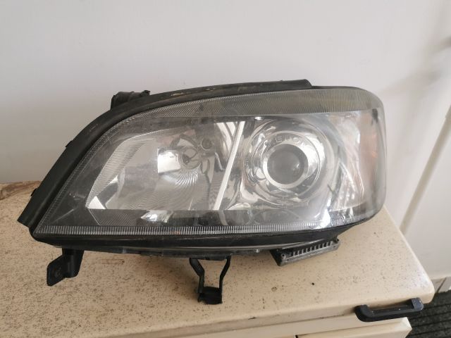 bontott OPEL ZAFIRA A Bal Xenon Fényszóró