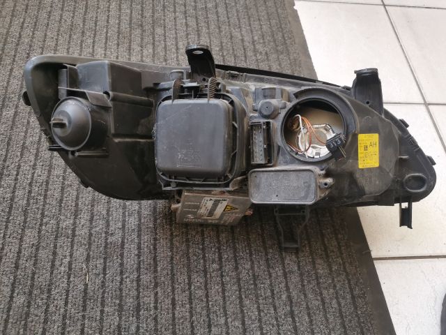 bontott OPEL ZAFIRA A Bal Xenon Fényszóró