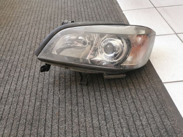 bontott OPEL ZAFIRA A Bal Xenon Fényszóró