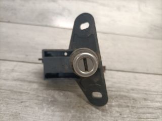 bontott OPEL ZAFIRA A Csomagtér Nyitó Kar / Gomb