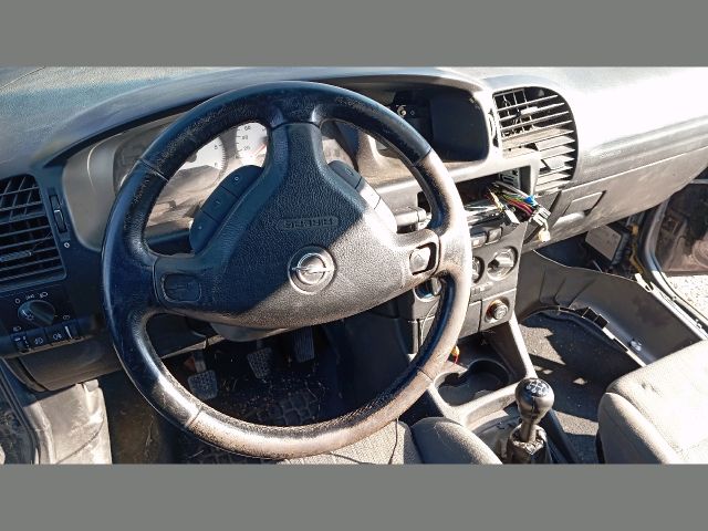 bontott OPEL ZAFIRA A Csomagtér Világítás